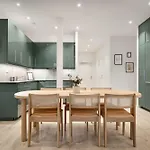 4br 2bath - Penthouse Esque Апартаменты