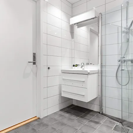 4br 2bath - Penthouse Esque * 卑爾根