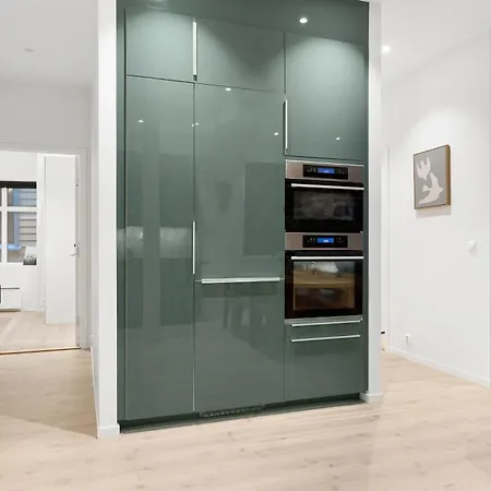 4br 2bath - Penthouse Esque * 卑爾根