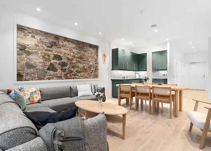 Apartment 4br 2bath - Penthouse Esque Bergen