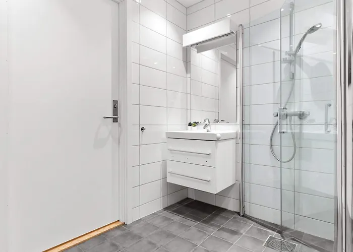 4br 2bath - Penthouse Esque * 卑爾根