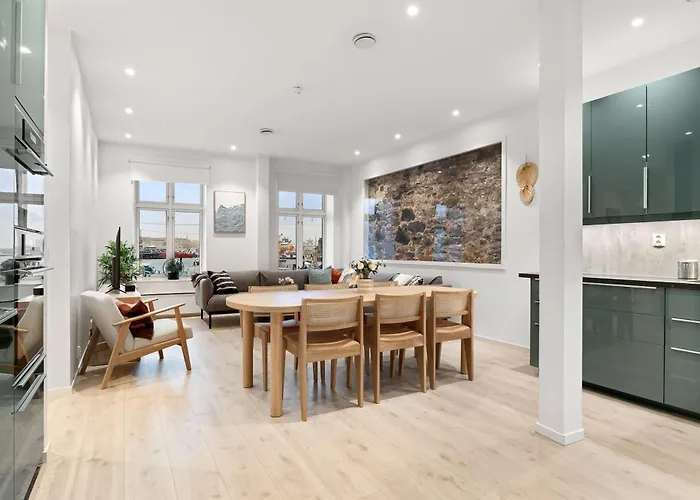 4br 2bath - Penthouse Esque 公寓 *