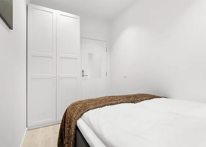 Apartment 4br 2bath - Penthouse Esque Bergen